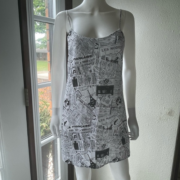 Forever 21 News Print Dress - Picture 2 of 7